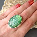 Emerald Green Oval Stateme..