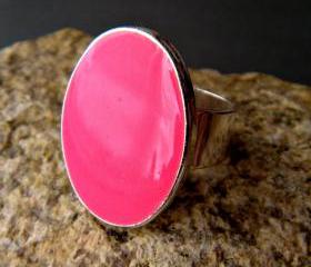 Neon Pink Oval Statement Ring, Resin, Adjustable, Fluorescent Pink Cocktail Ring, Hot Pink Ring